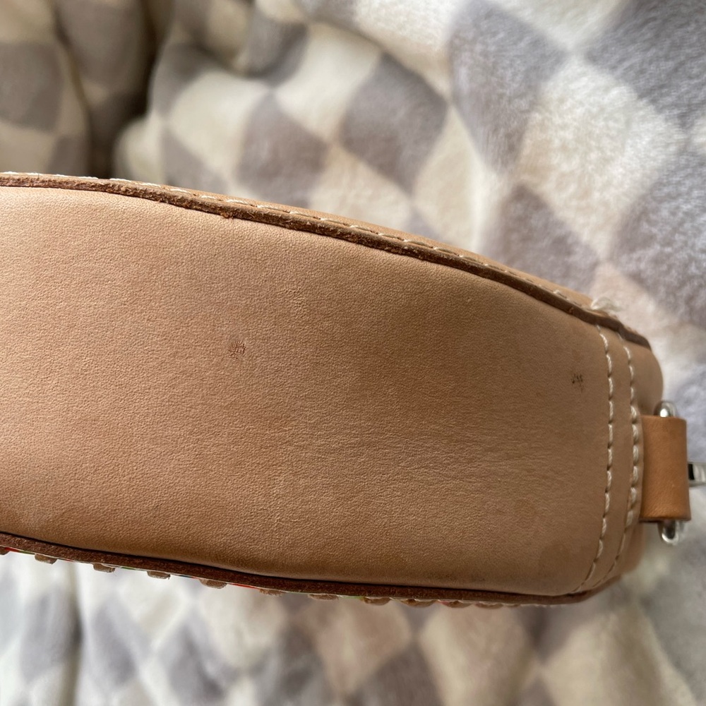 Consuela Circle Crossbody - Picture 4 of 9